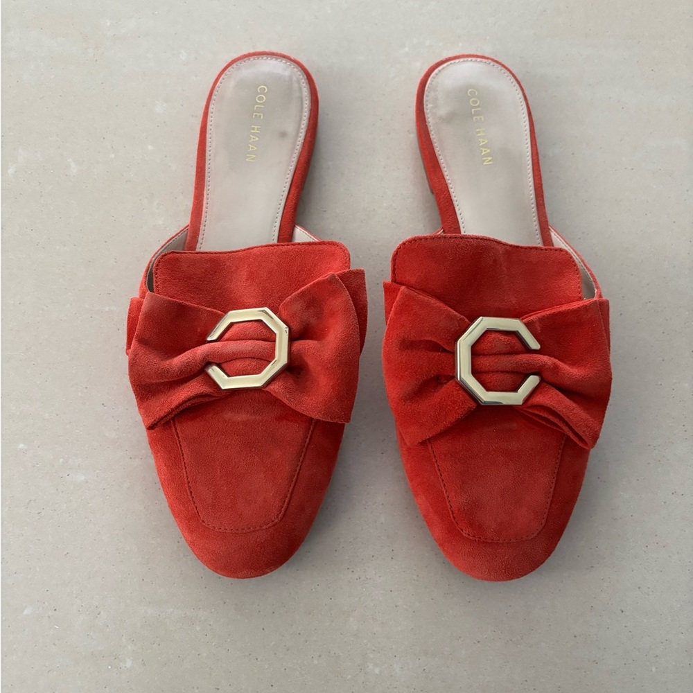 COLE HAAN “Leela” cherry red suede mules with classic bow. Size 7.5M EUC
